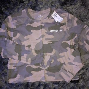 Brand new cropped Hollister t shirt size xs